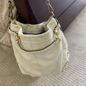 A coaach Brook bag leather shoulder bag
